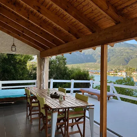 Seaview Retreat Casa de Férias Trizonía